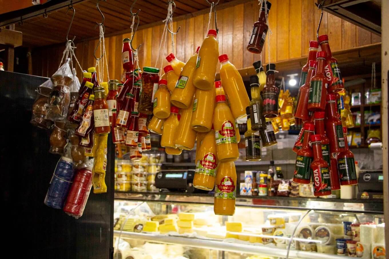 Molhos de pimenta e manteiga de garrafa